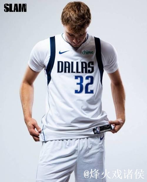 美媒:弗拉格18岁时已经3次半场20+历史最多,詹姆斯只有1次 美媒:弗拉格18岁时已经3次半场20+历史最多,詹姆斯只有1次